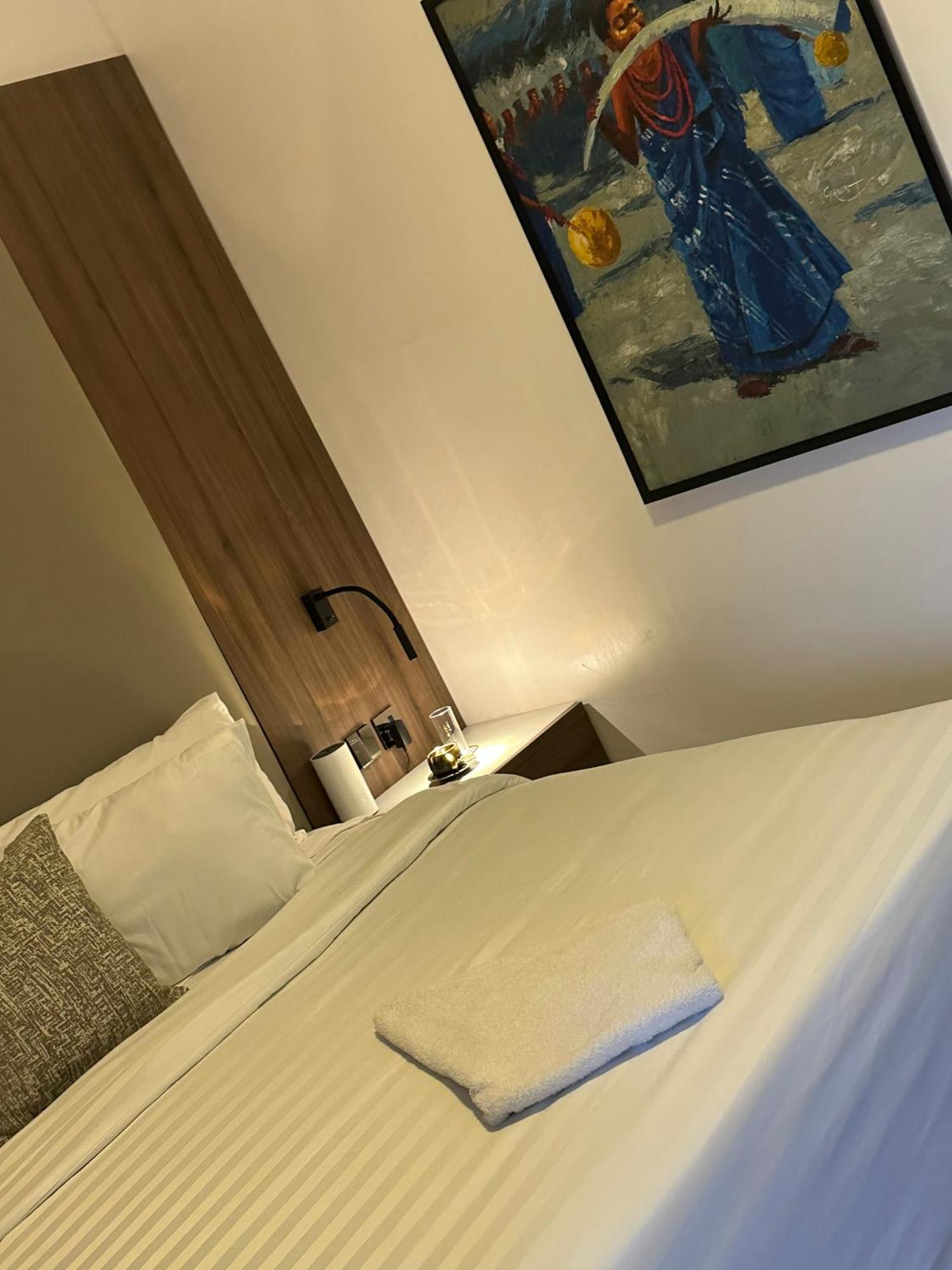 Guided Hospitality - Luxury Accommodations Λάγος Εξωτερικό φωτογραφία